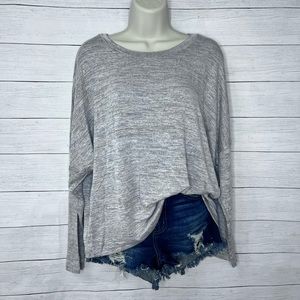 Boutique Brand Gray Loose Crew Neck Super Soft Long Sleeve Boxy Top 💗